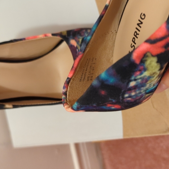 Call it Spring - Picture 4 of 5